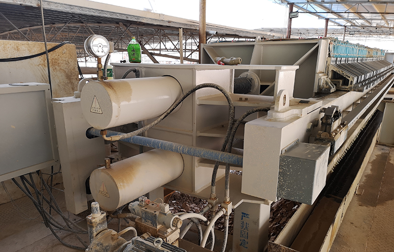 廂式探花AV播放