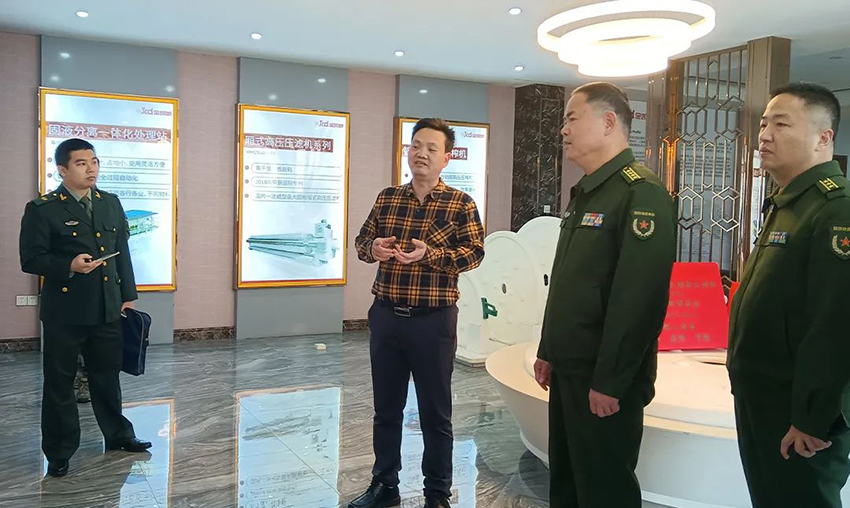 佛山軍分區政委、禪城區委常委領導一行蒞臨探花视频网站調研指導工作
